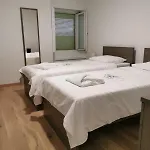 Alpina Caux Apartament *