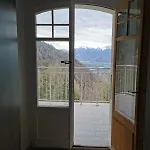 Alpina Caux Apartament *