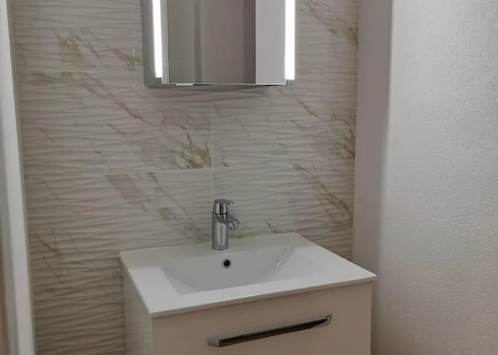 Alpina Caux アパート