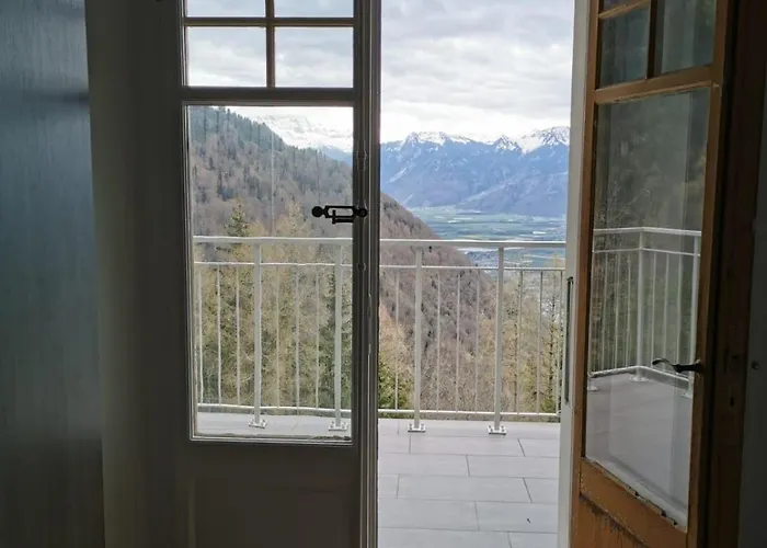 Alpina Caux Lägenhet *